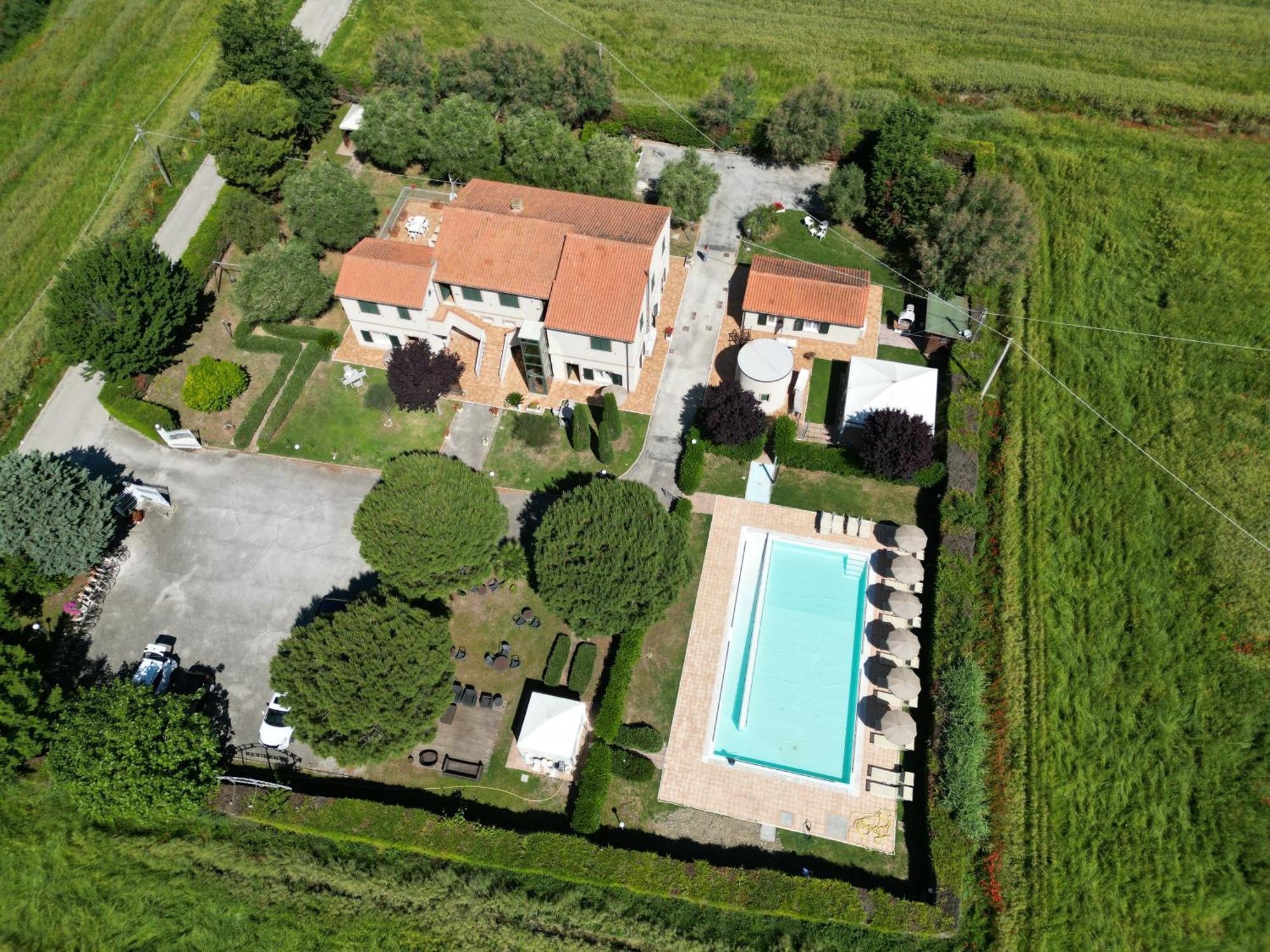 Villa Chiara ปอร์โตเรกานาติ ภายนอก รูปภาพ